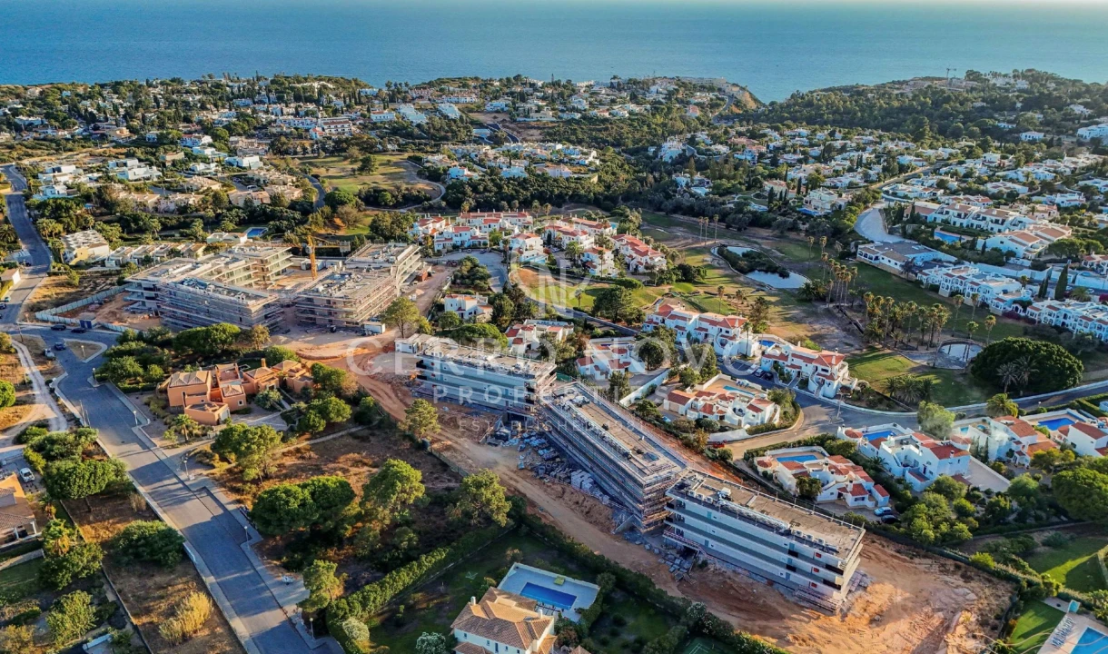 Apartamento T4 para Venda em Lagoa e Carvoeiro Foto 15