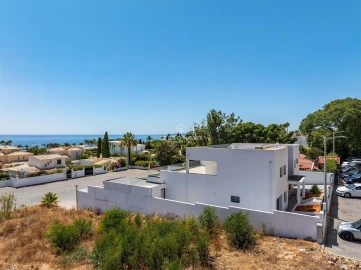 Moradia T5 para Venda em Albufeira e Olhos de Água