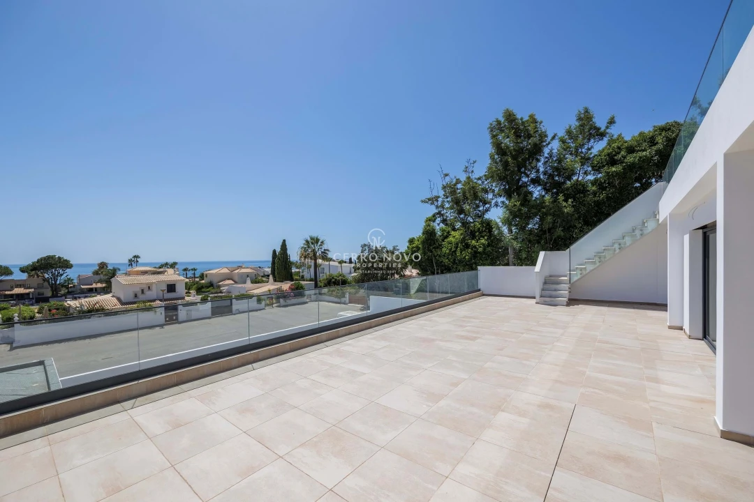 Moradia T5 para Venda em Albufeira e Olhos de Água Foto 6