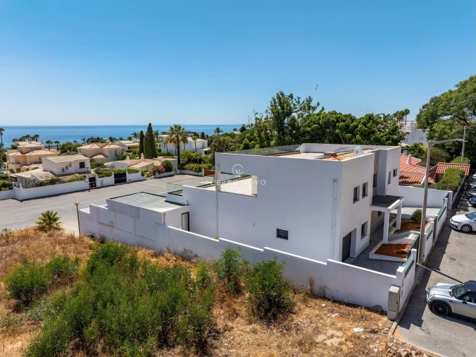 Moradia T5 para Venda em Albufeira e Olhos de Água Foto 24
