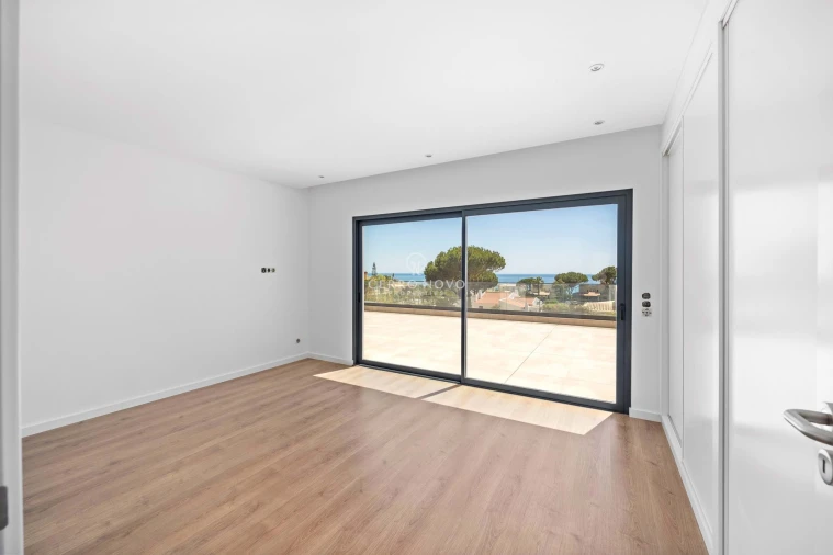 Moradia T5 para Venda em Albufeira e Olhos de Água Foto 19