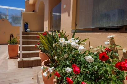 Moradia T4 para Venda em Albufeira e Olhos de Água