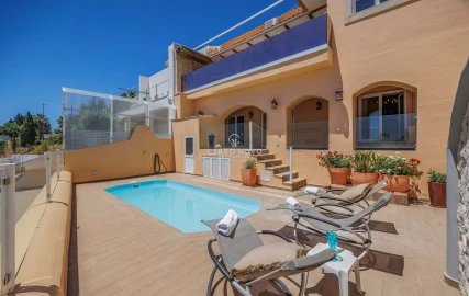 Moradia T4 para Venda em Albufeira e Olhos de Água