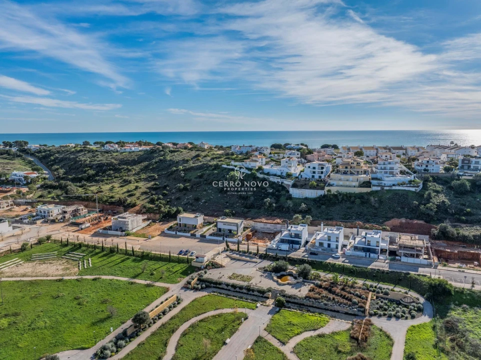 Moradia T4 para Venda em Albufeira e Olhos de Água Foto 16