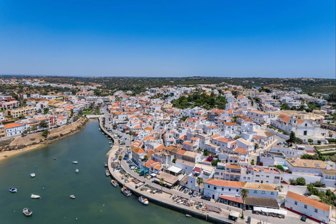 Apartamento T2 para Venda em Ferragudo Foto 25