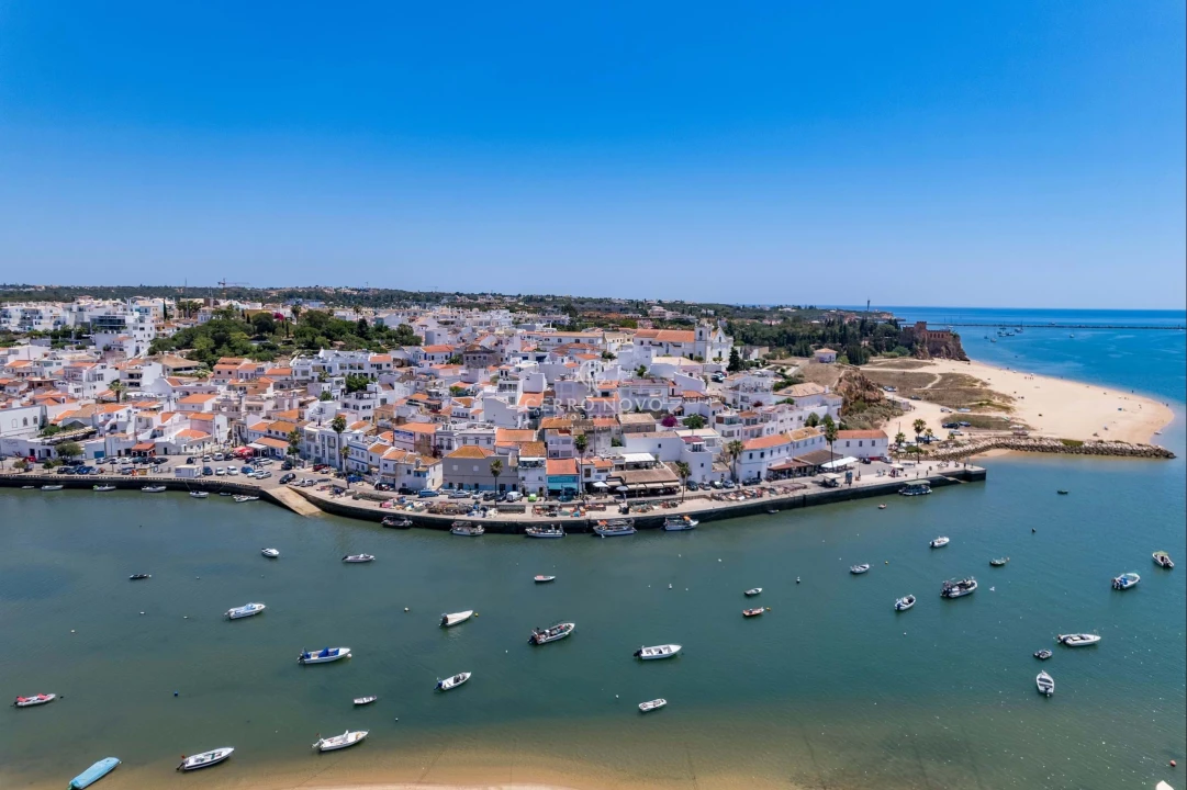 Apartamento T2 para Venda em Ferragudo Foto 6