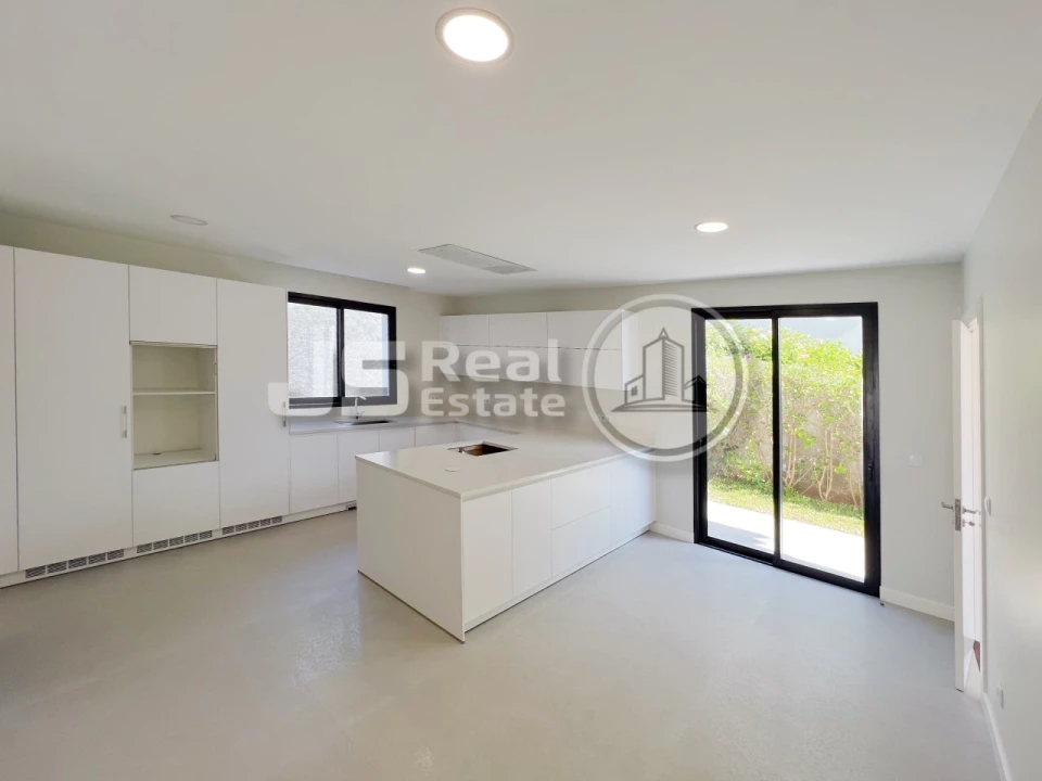 Moradia T3 para Venda em São Martinho Foto 14