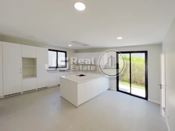 Moradia T3 para Venda em São Martinho