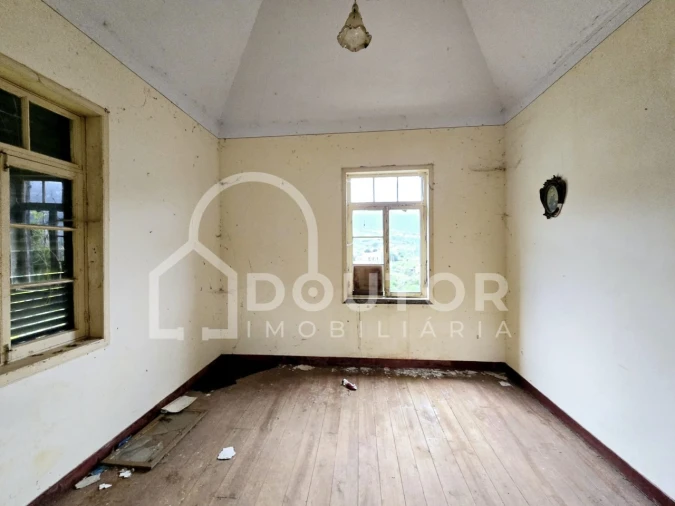 Moradia T3 para Venda em Porto da Cruz Foto 4