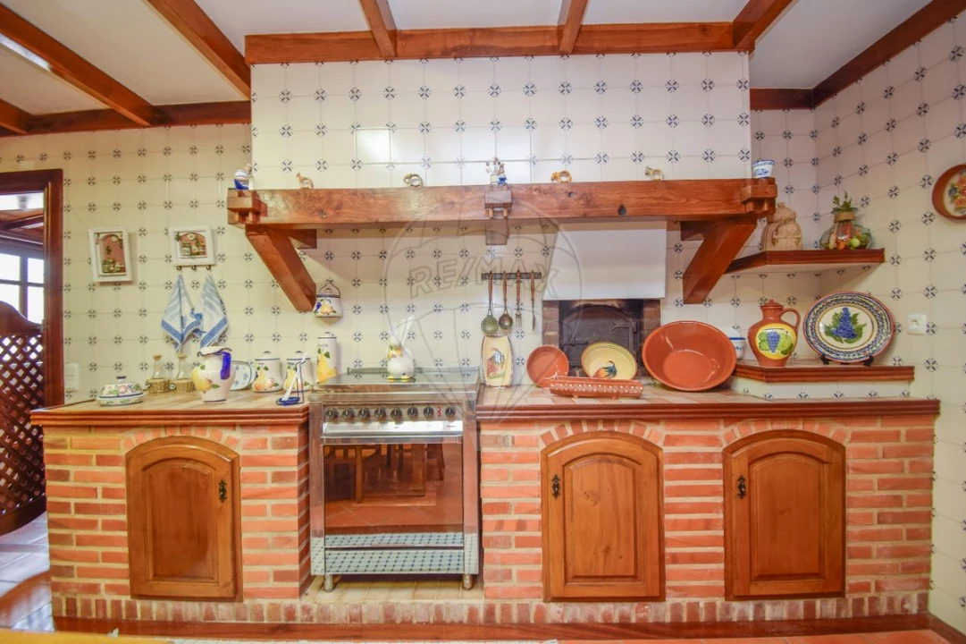 Moradia T5 para Venda em Santa Barbara Foto 10