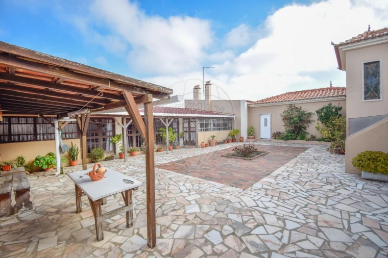 Moradia T5 para Venda em Santa Barbara Foto 48