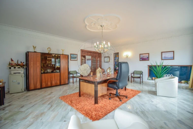 Moradia T5 para Venda em Santa Barbara Foto 22