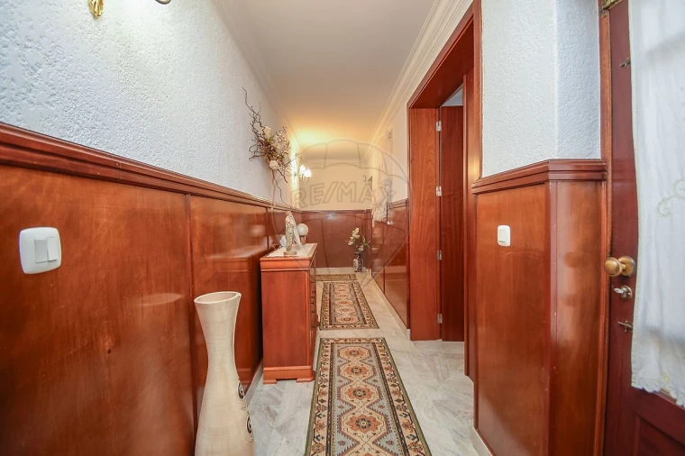 Moradia T5 para Venda em Santa Barbara Foto 23