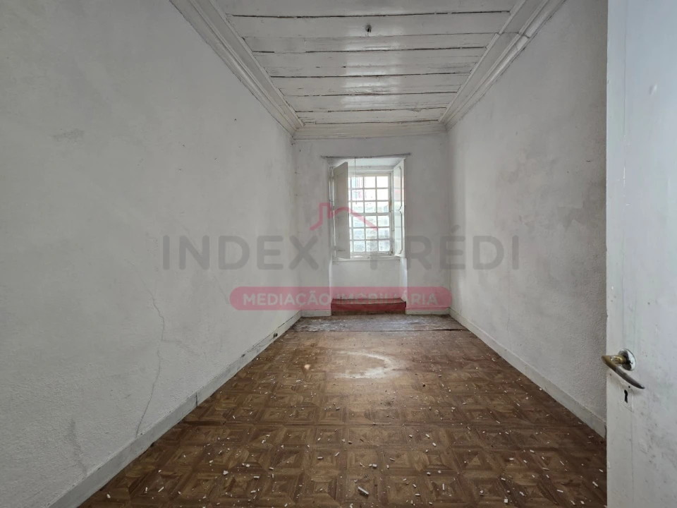 Moradia T10 para Venda em Guarda Foto 36