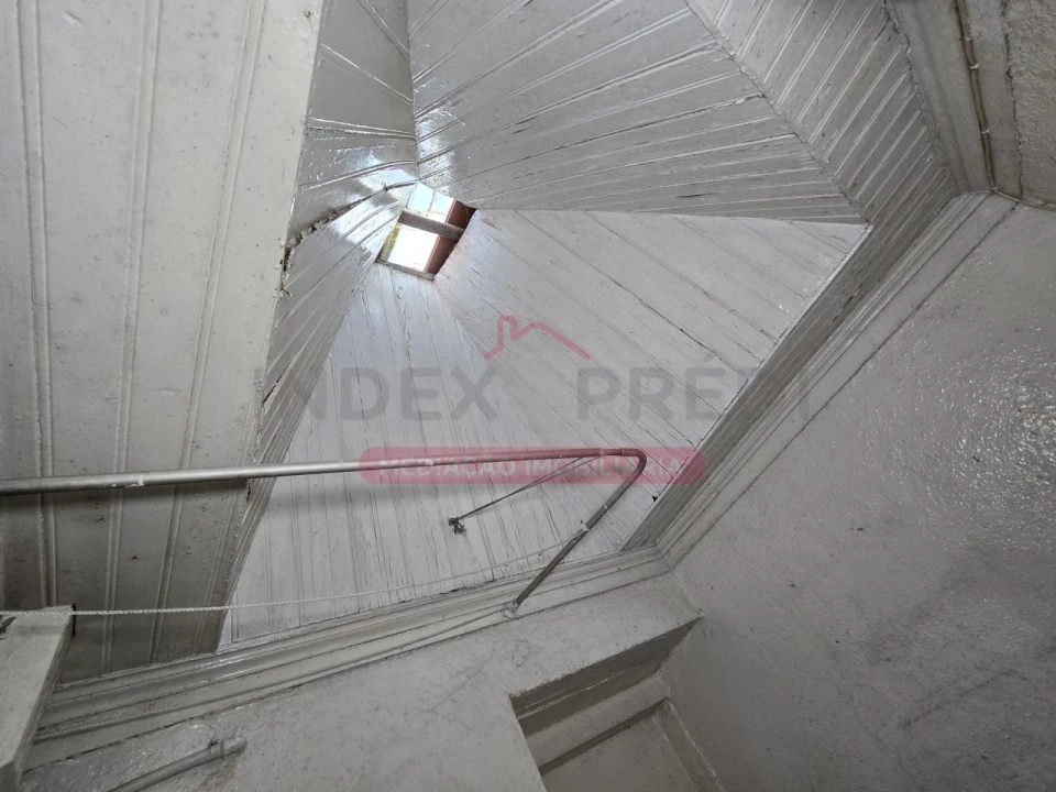 Moradia T10 para Venda em Guarda Foto 40