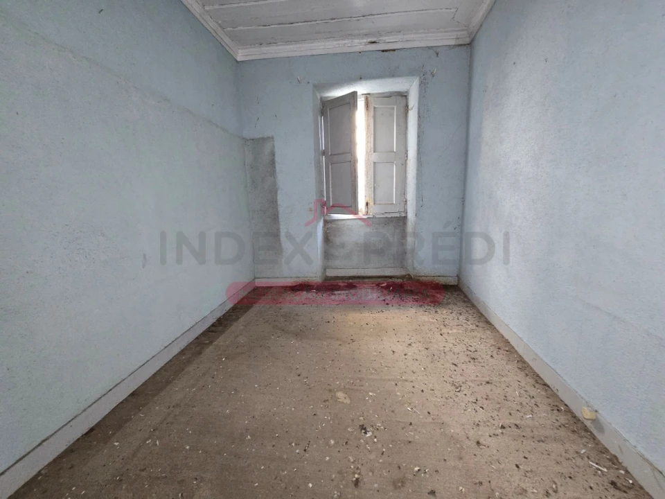 Moradia T10 para Venda em Guarda Foto 44