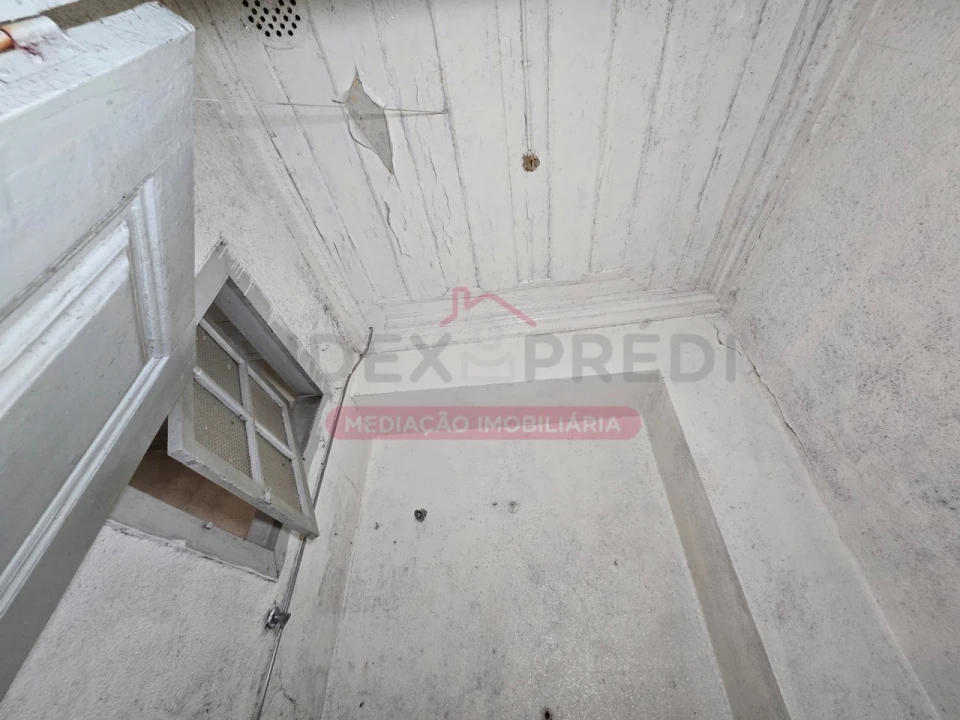 Moradia T10 para Venda em Guarda Foto 52