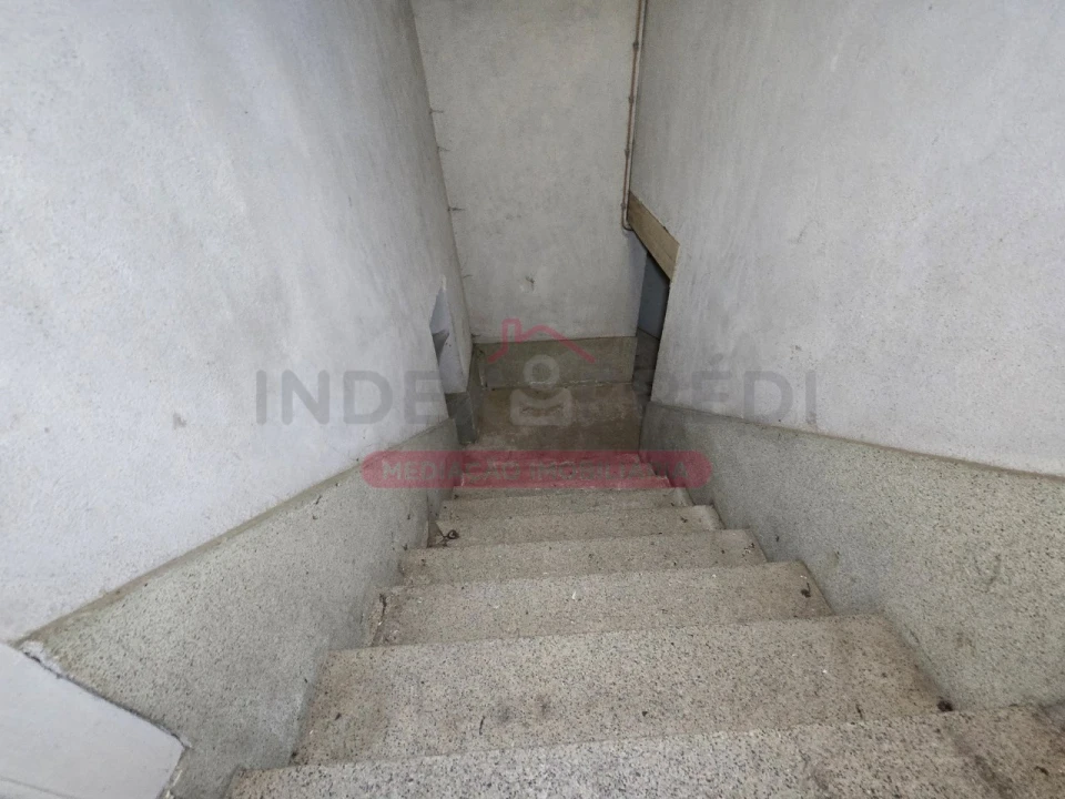 Moradia T10 para Venda em Guarda Foto 53