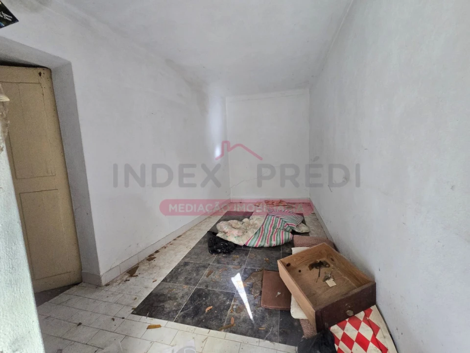 Moradia T10 para Venda em Guarda Foto 64