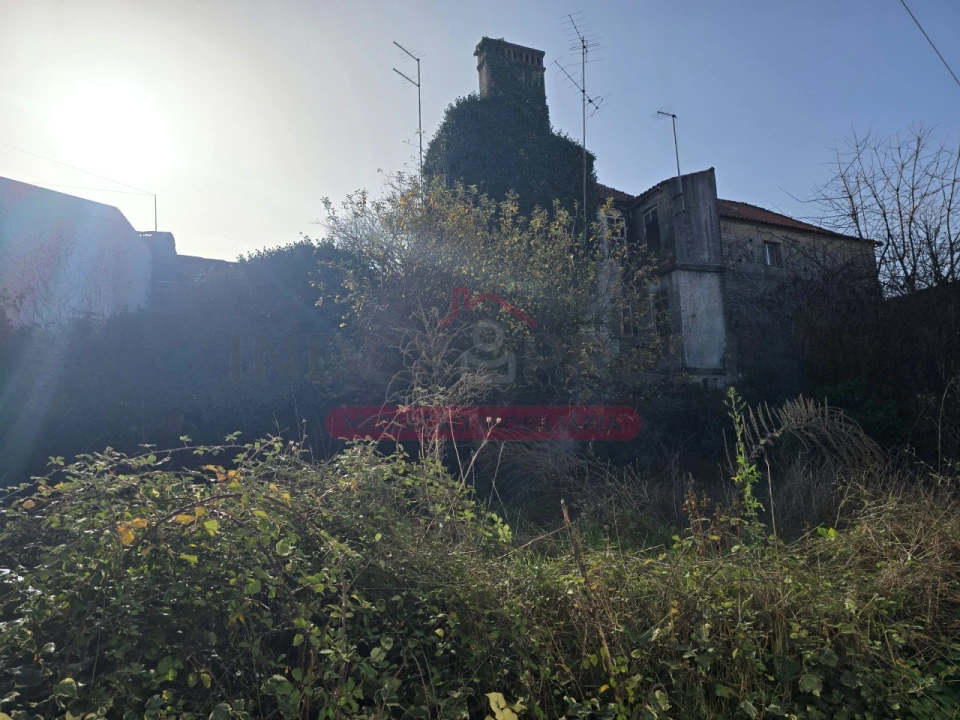 Moradia T10 para Venda em Guarda Foto 70