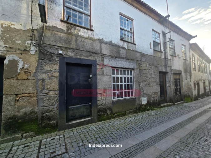 Moradia T10 para Venda em Guarda Foto 8