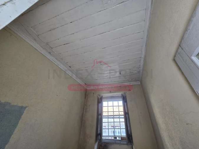 Moradia T10 para Venda em Guarda Foto 48