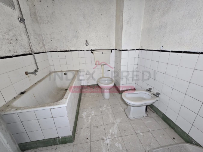 Moradia T10 para Venda em Guarda Foto 51