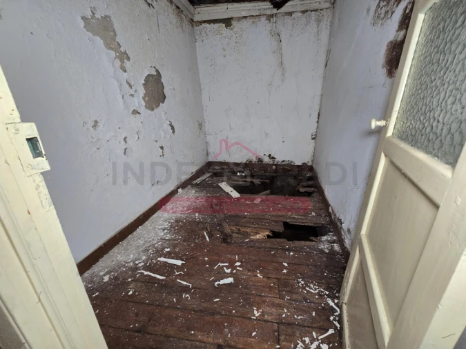 Moradia T10 para Venda em Guarda Foto 67