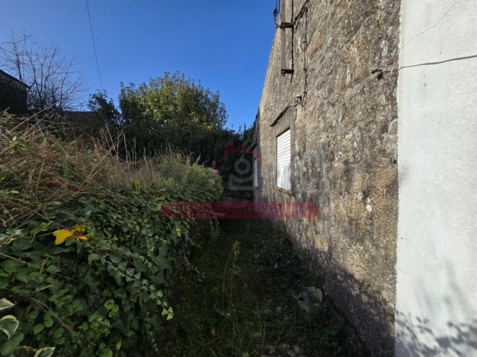 Moradia T10 para Venda em Guarda Foto 72