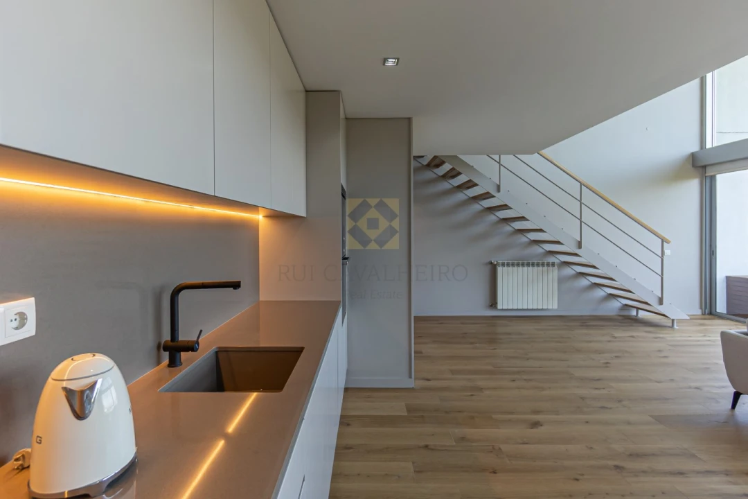 Apartamento T1 para Venda em Mafamude e Vilar do Paraíso Foto 8