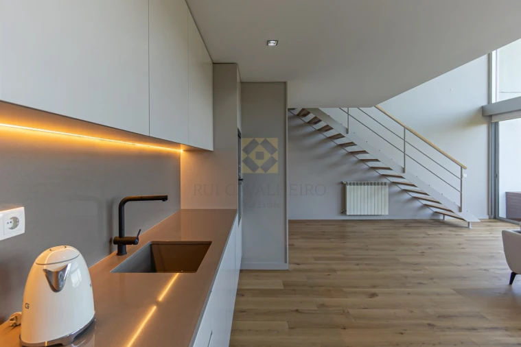 Apartamento T1 para Venda em Mafamude e Vilar do Paraíso Foto 8