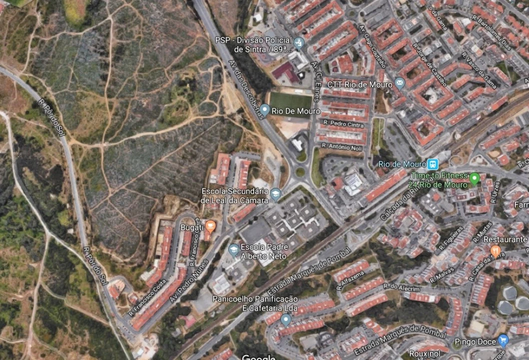 Terreno para Venda em Rio de Mouro Foto 2