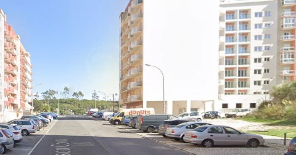 Terreno para Venda em Rio de Mouro Foto 5