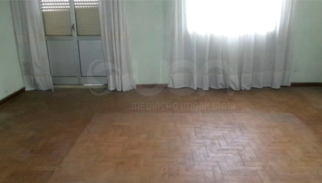 Moradia T5 para Venda em Travancinha Foto 10