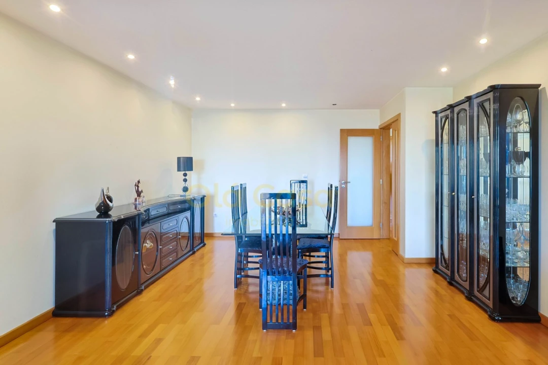 Apartamento T3 para Venda em Mafamude e Vilar do Paraíso Foto 4