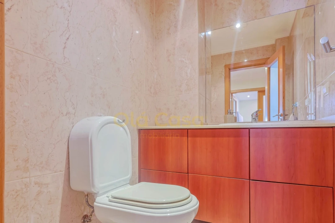 Apartamento T3 para Venda em Mafamude e Vilar do Paraíso Foto 17