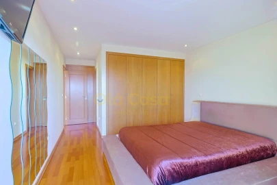 Apartamento T3 para Venda em Mafamude e Vilar do Paraíso