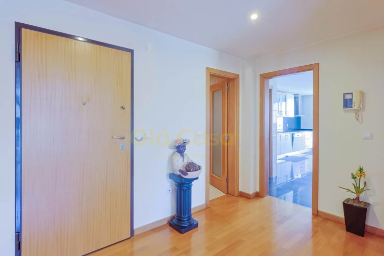 Apartamento T3 para Venda em Mafamude e Vilar do Paraíso Foto 5