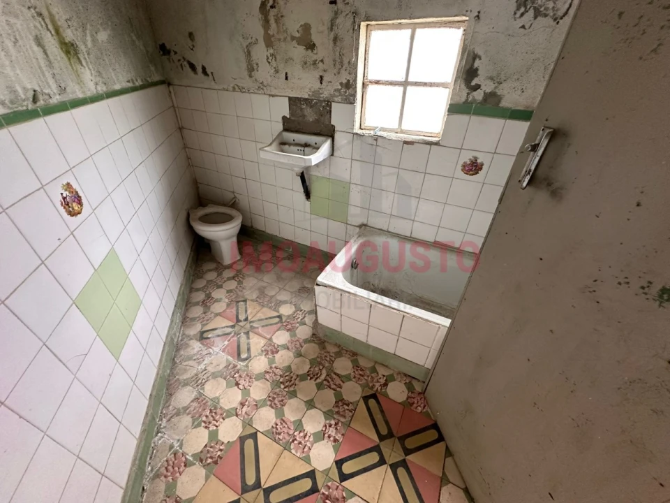 Moradia T3 para Venda em Castanheira Foto 9