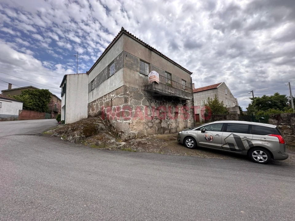 Moradia T3 para Venda em Castanheira Foto 2