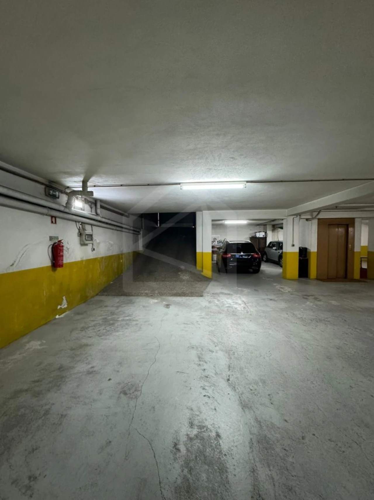 Garagem para Venda em São João da Madeira Foto 18