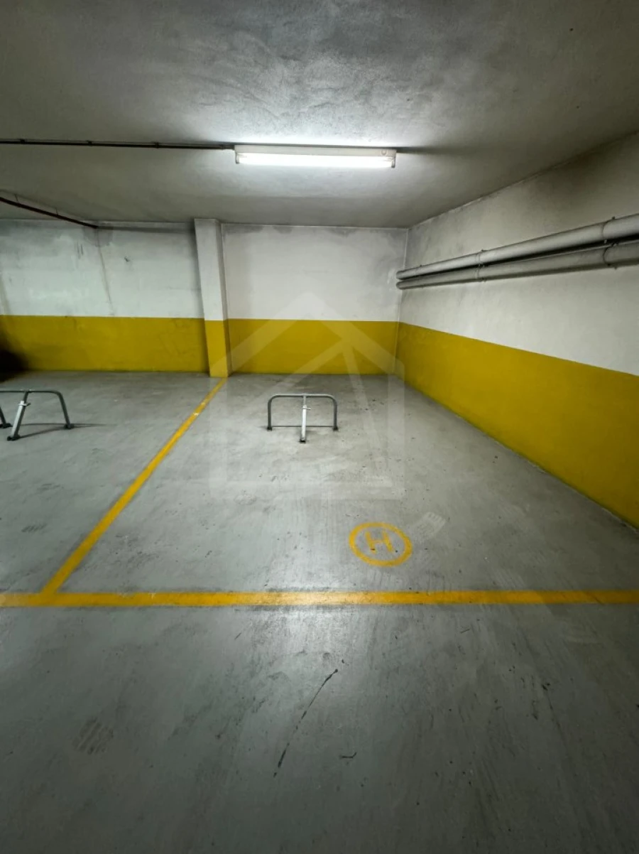 Garagem para Venda em São João da Madeira Foto 12