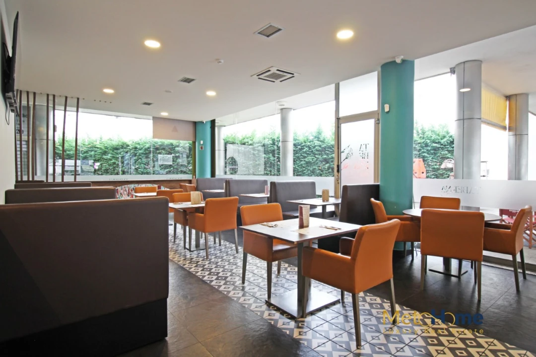 Negócio para Arrendamento em Pedrouços Foto 3