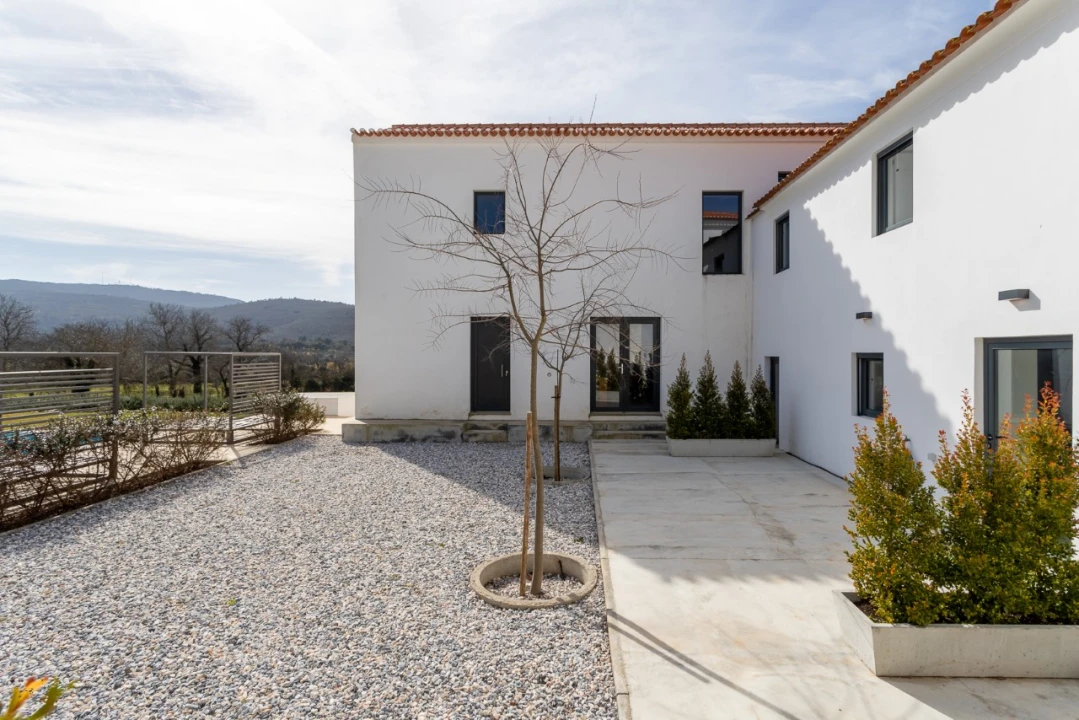 Moradia T12 para Venda em São Salvador da Aramenha Foto 35