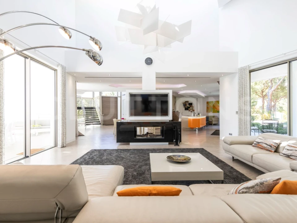 Moradia T6 para Venda em Almancil Foto 13