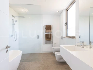 Moradia T6 para Venda em Almancil