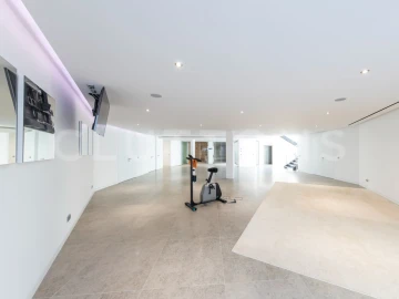 Moradia T6 para Venda em Almancil