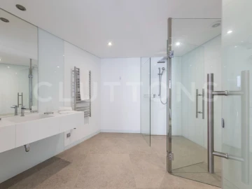 Moradia T6 para Venda em Almancil