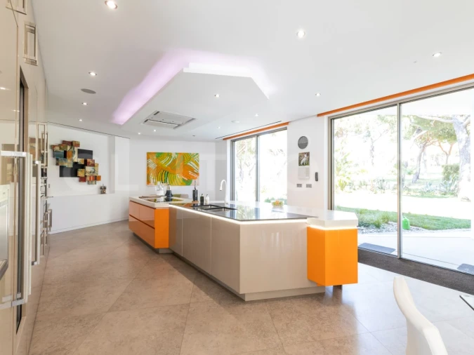 Moradia T6 para Venda em Almancil Foto 3