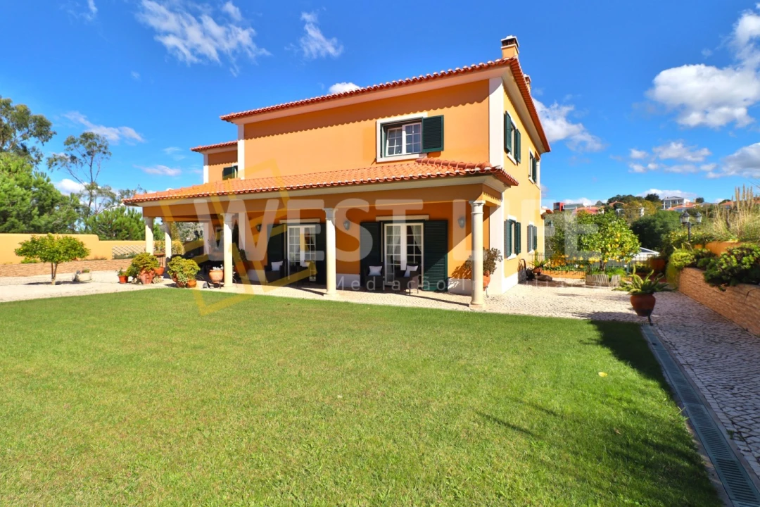 Moradia T5 para Venda em Turcifal Foto 1